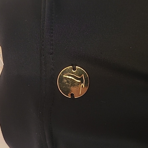 ARTESANDS black Seurat Short-Sleeve Full-Zip Rashguard Top - Picture 5 of 12